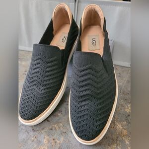 UGG Womens Black Slip-On Shoes Size 9.5